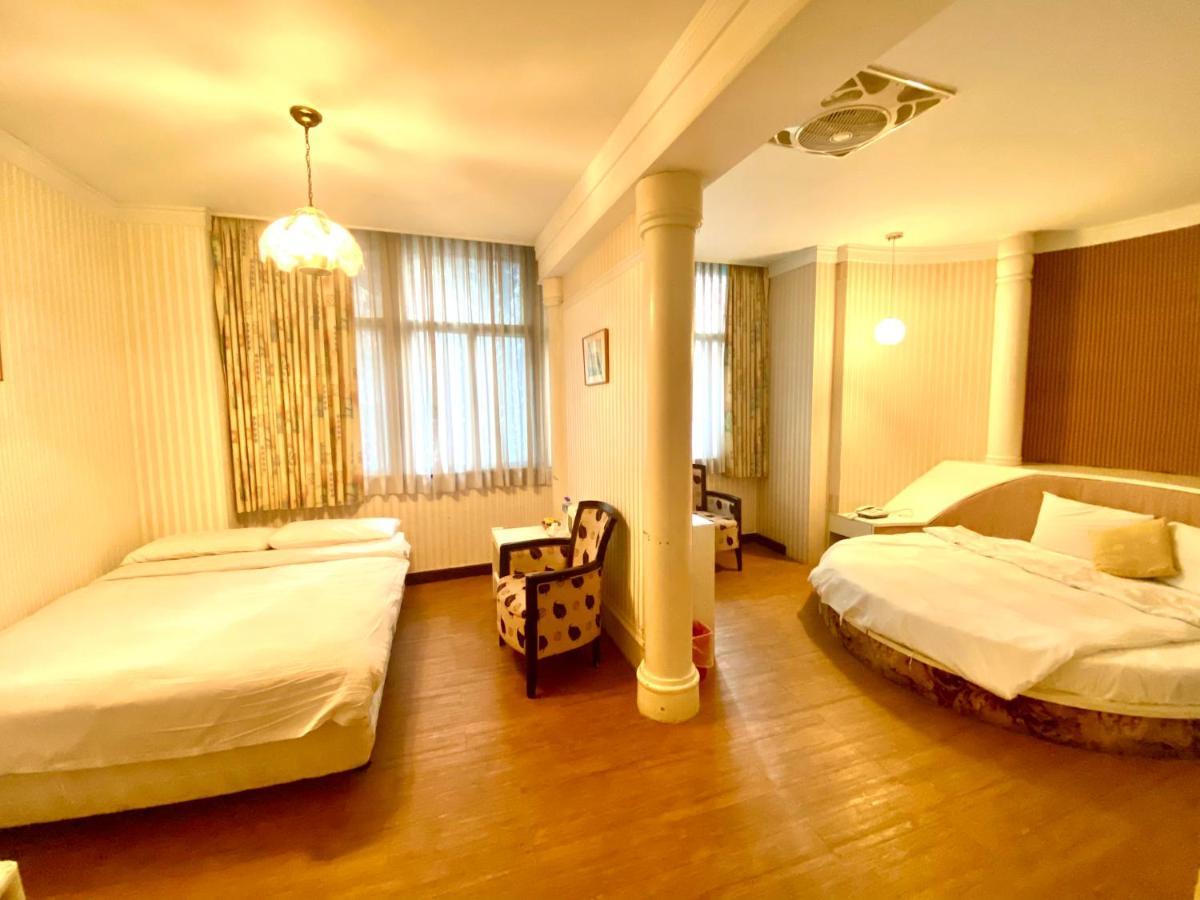 Chung Shan Business Hotel Таоюань Экстерьер фото