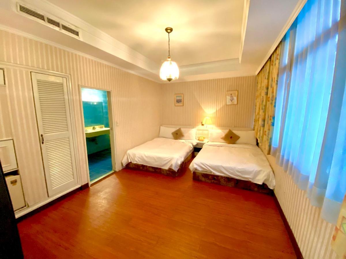 Chung Shan Business Hotel Таоюань Экстерьер фото